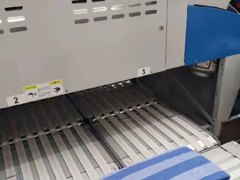 连云港巾类折叠机-01